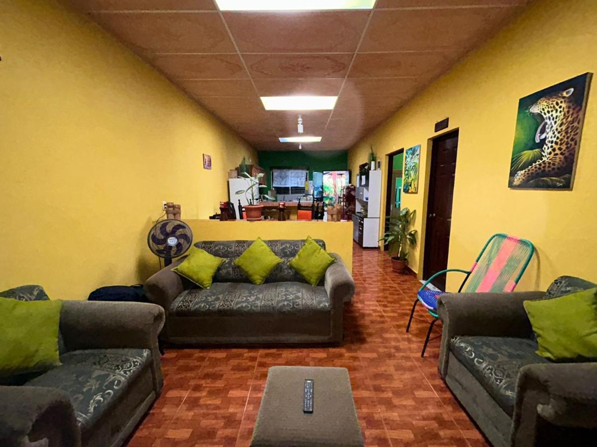 Casa Maya Itza Flores Εξωτερικό φωτογραφία
