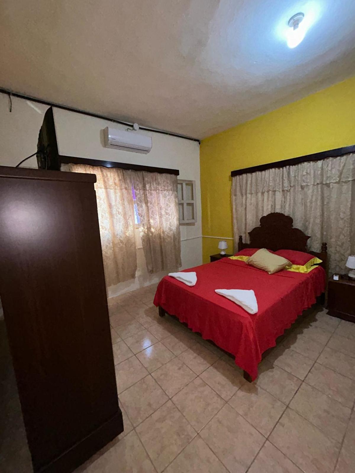 Casa Maya Itza Flores Εξωτερικό φωτογραφία