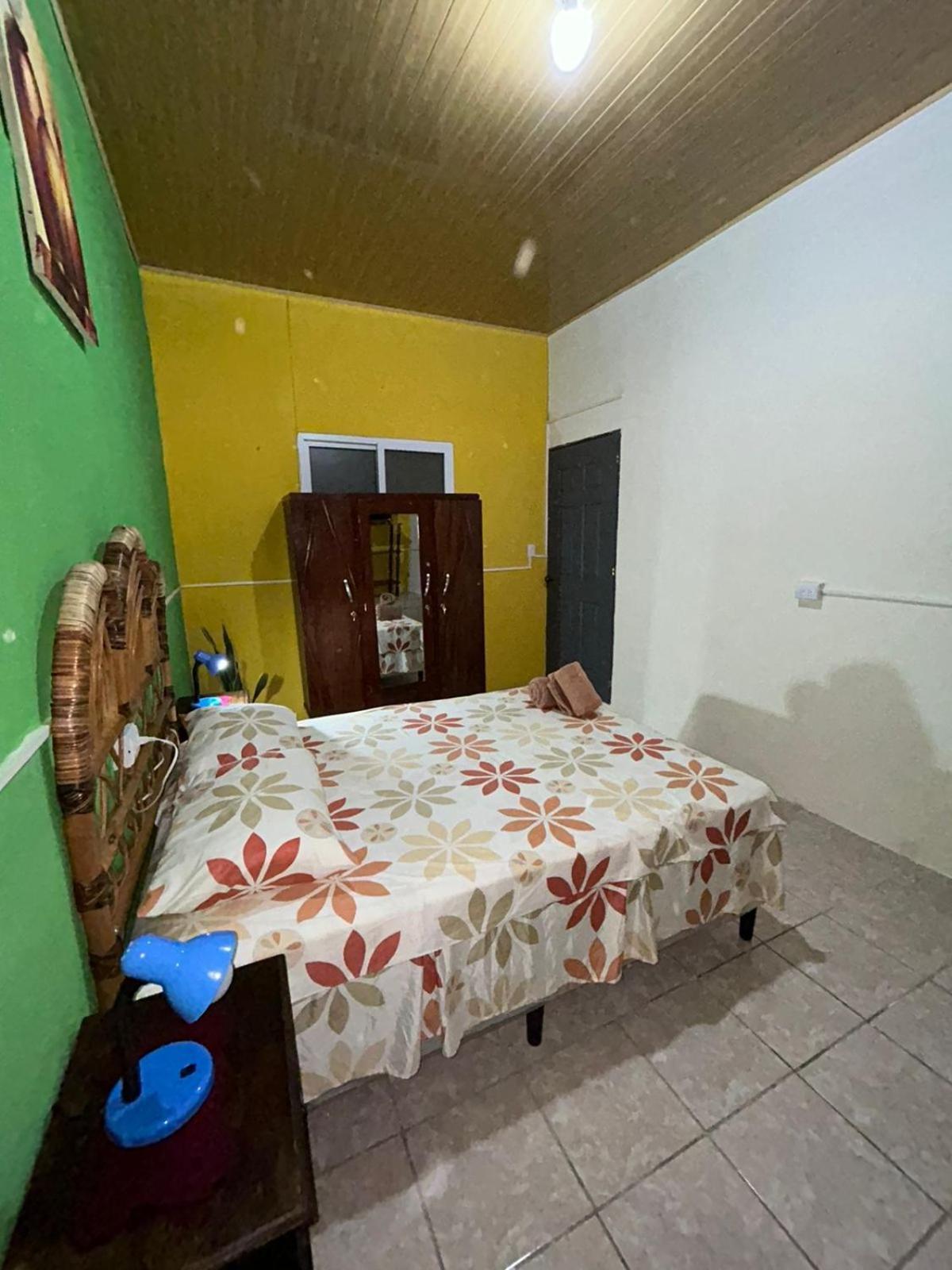 Casa Maya Itza Flores Εξωτερικό φωτογραφία