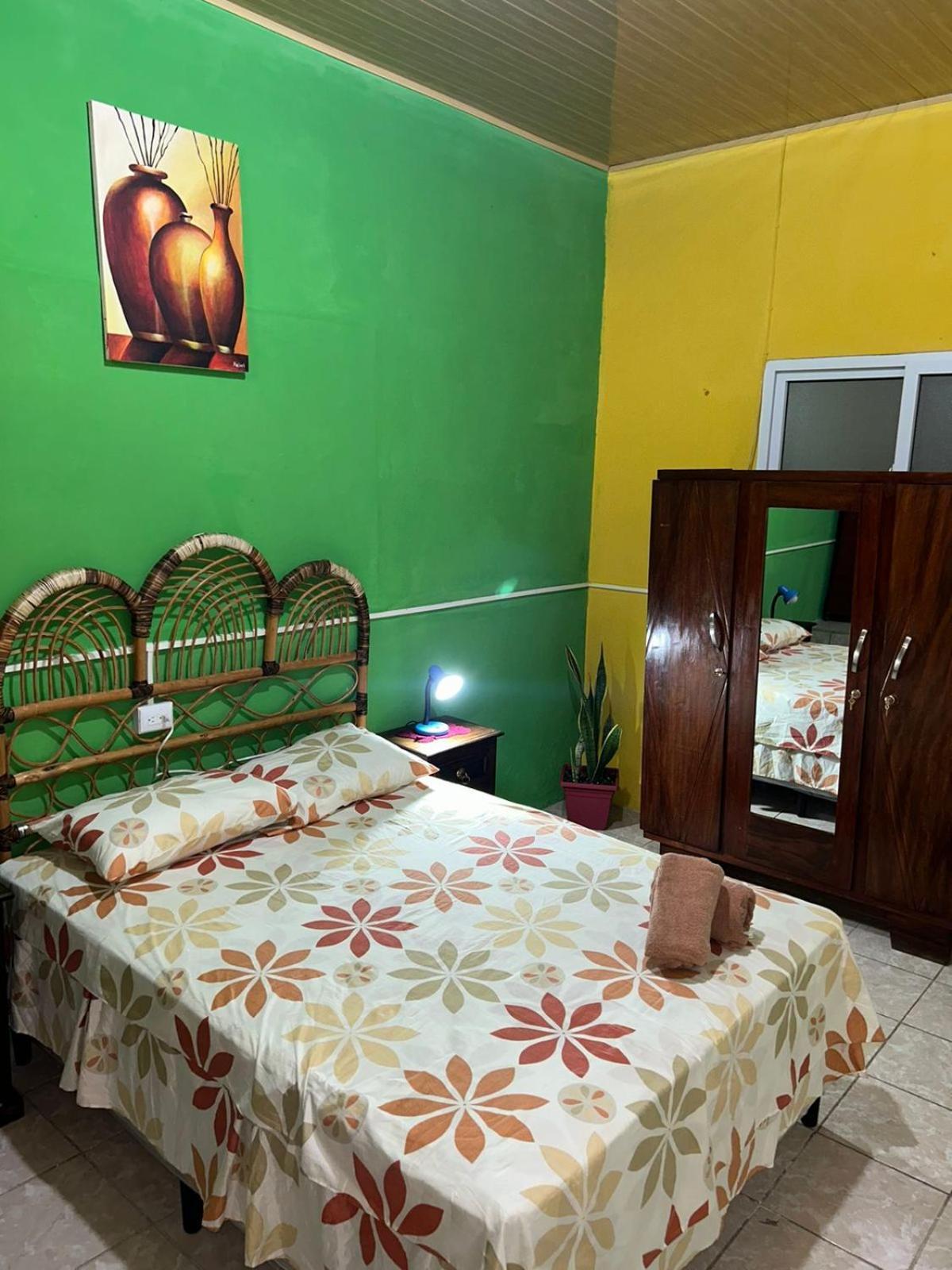 Casa Maya Itza Flores Εξωτερικό φωτογραφία