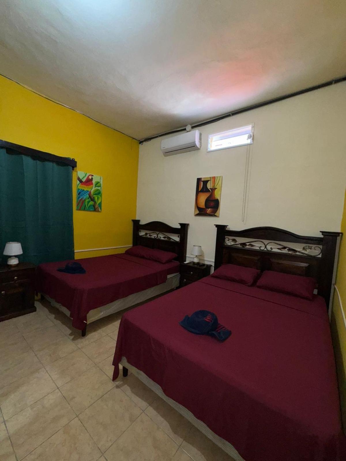 Casa Maya Itza Flores Εξωτερικό φωτογραφία