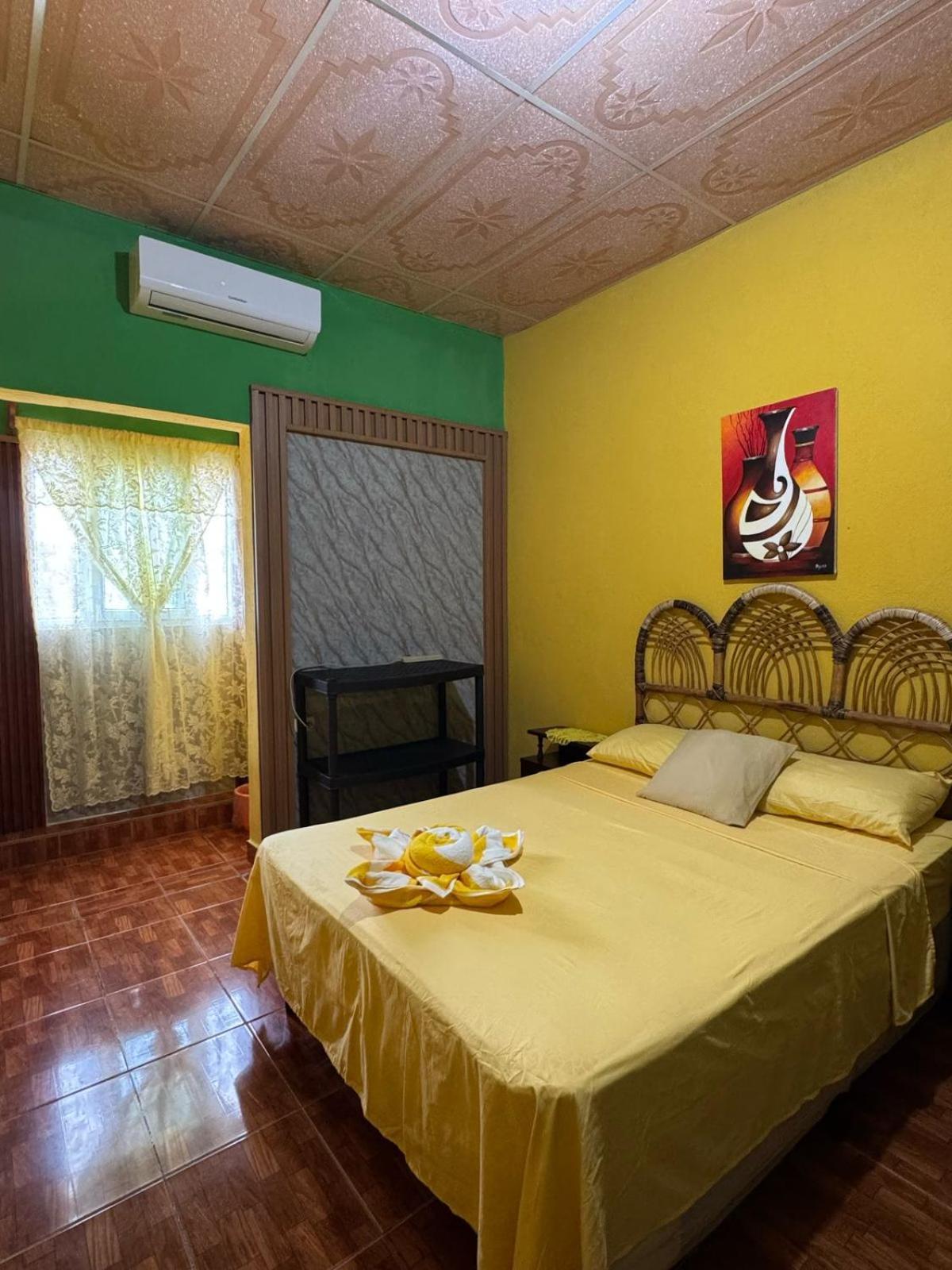 Casa Maya Itza Flores Εξωτερικό φωτογραφία