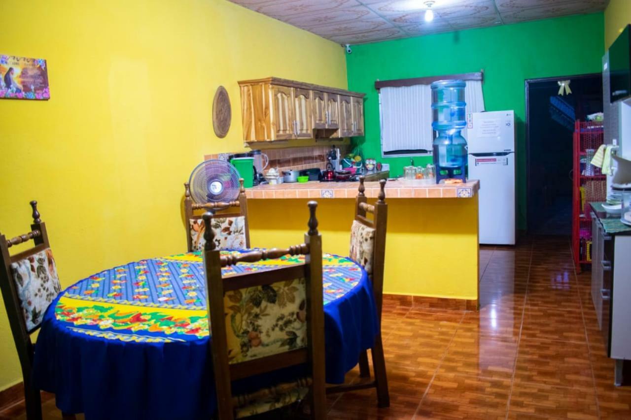 Casa Maya Itza Flores Εξωτερικό φωτογραφία